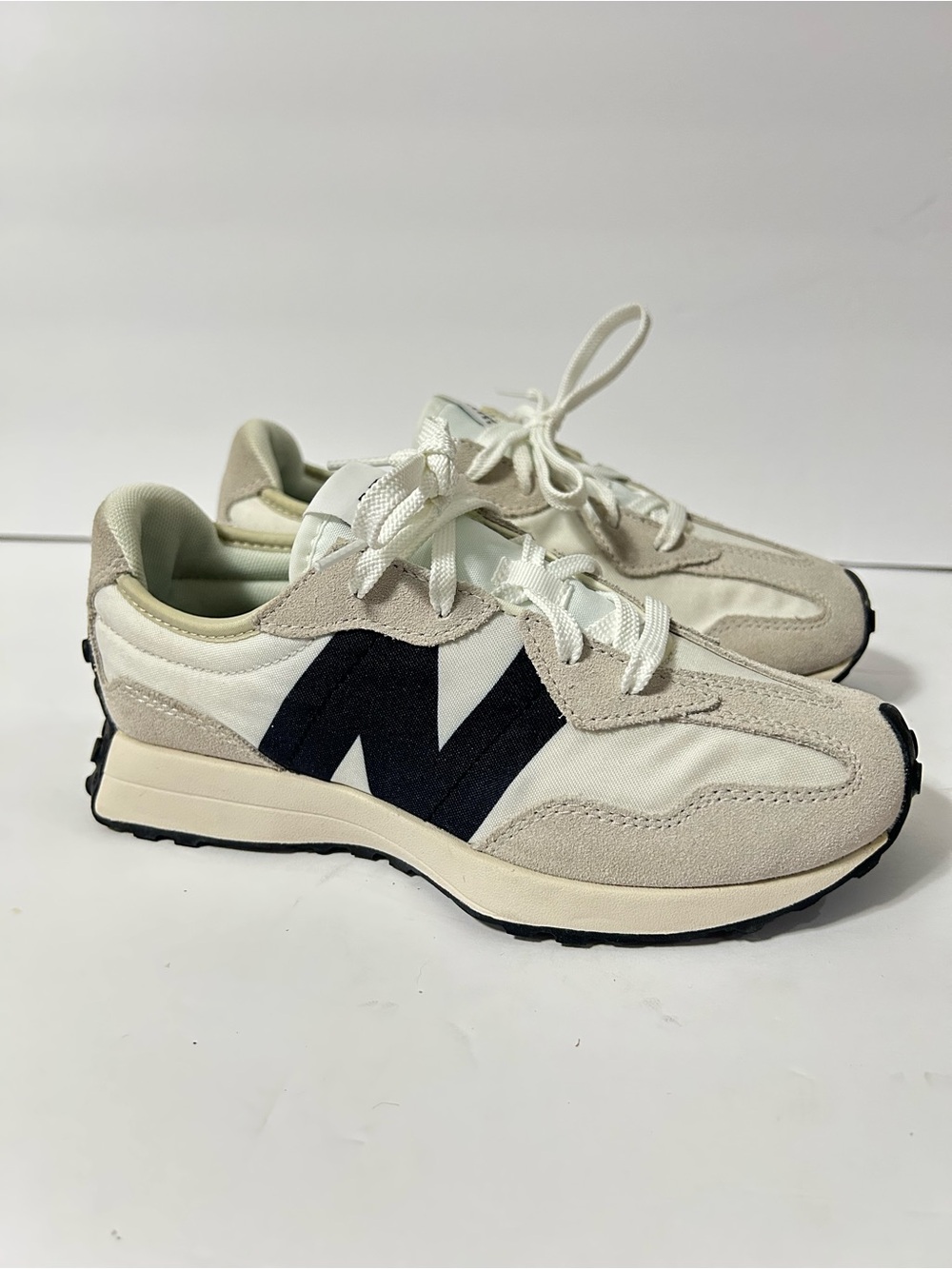 New Balance 327 Athletic Shoes Sneakers Little Kid 3.5 Silver Birch/Navy BA1-13